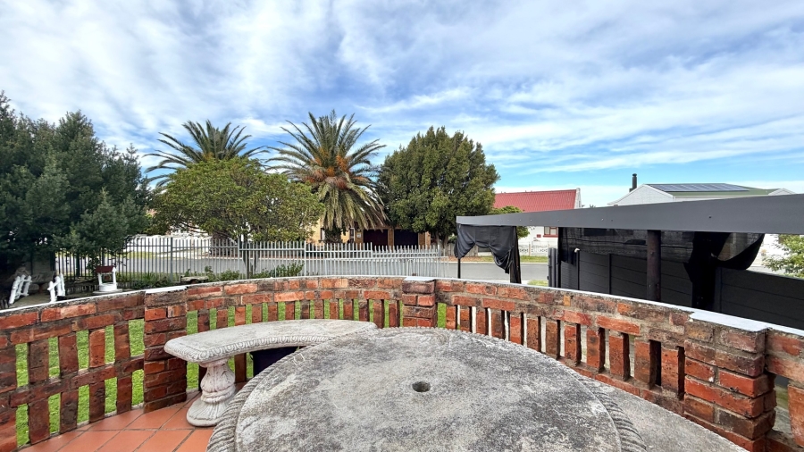 3 Bedroom Property for Sale in Palmiet Western Cape